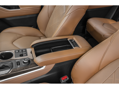 2025 Toyota Highlander Platinum