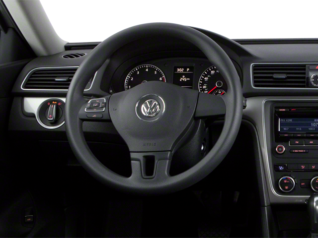 2013 Volkswagen Passat TDI SE w/Sunroof