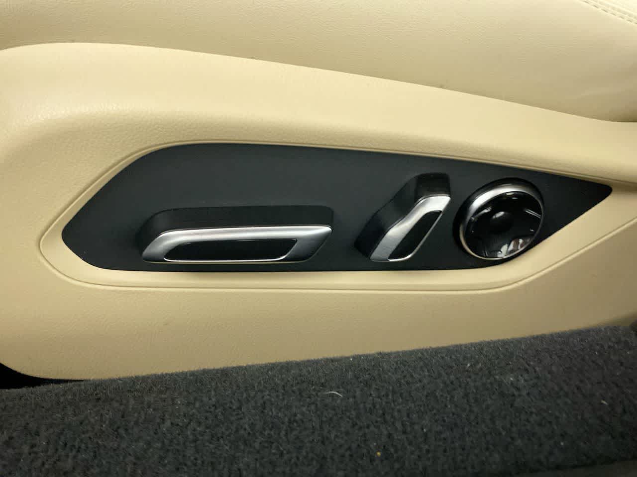 2025 Acura TLX w/Technology Package