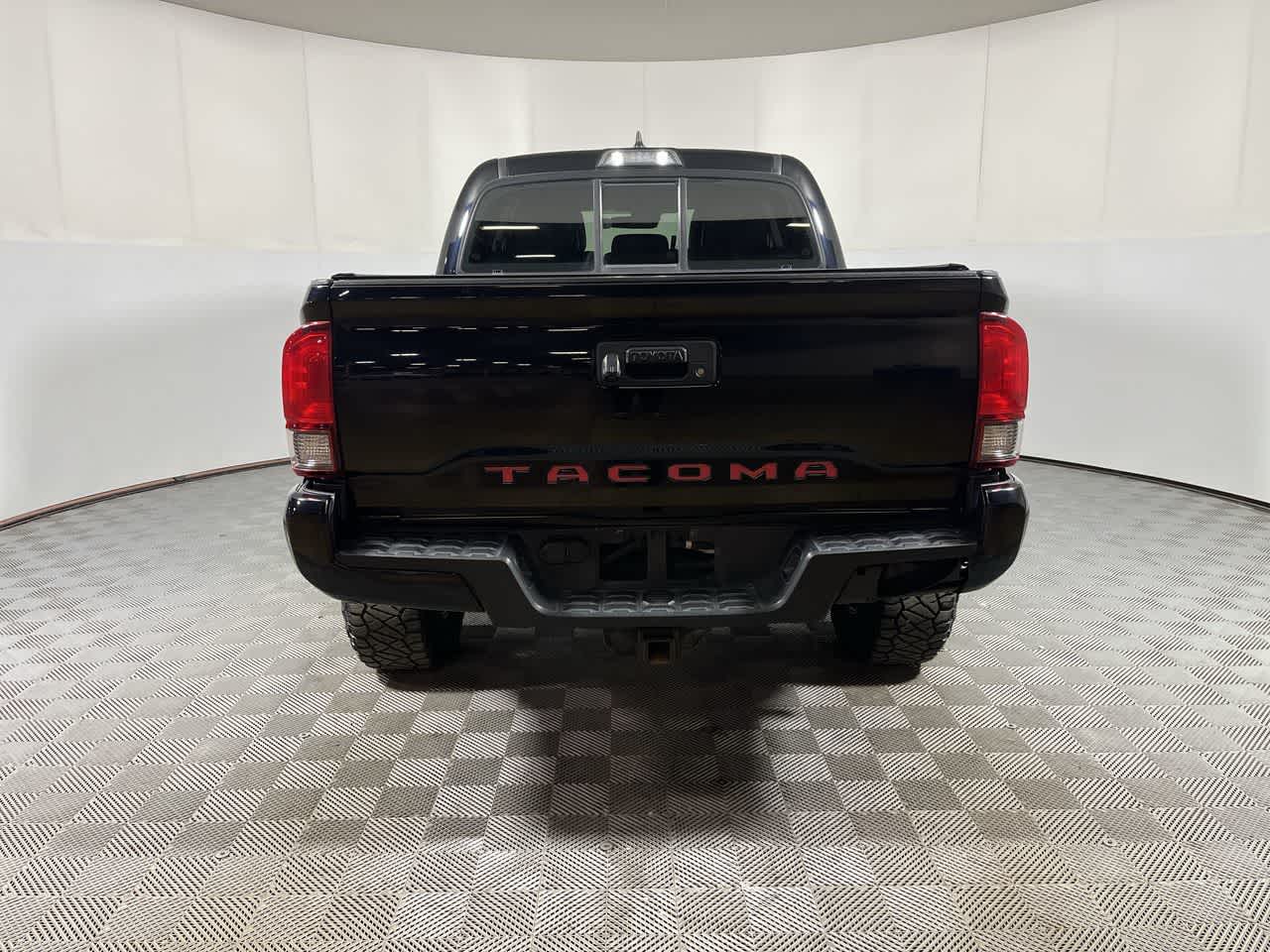 2018 Toyota Tacoma SR