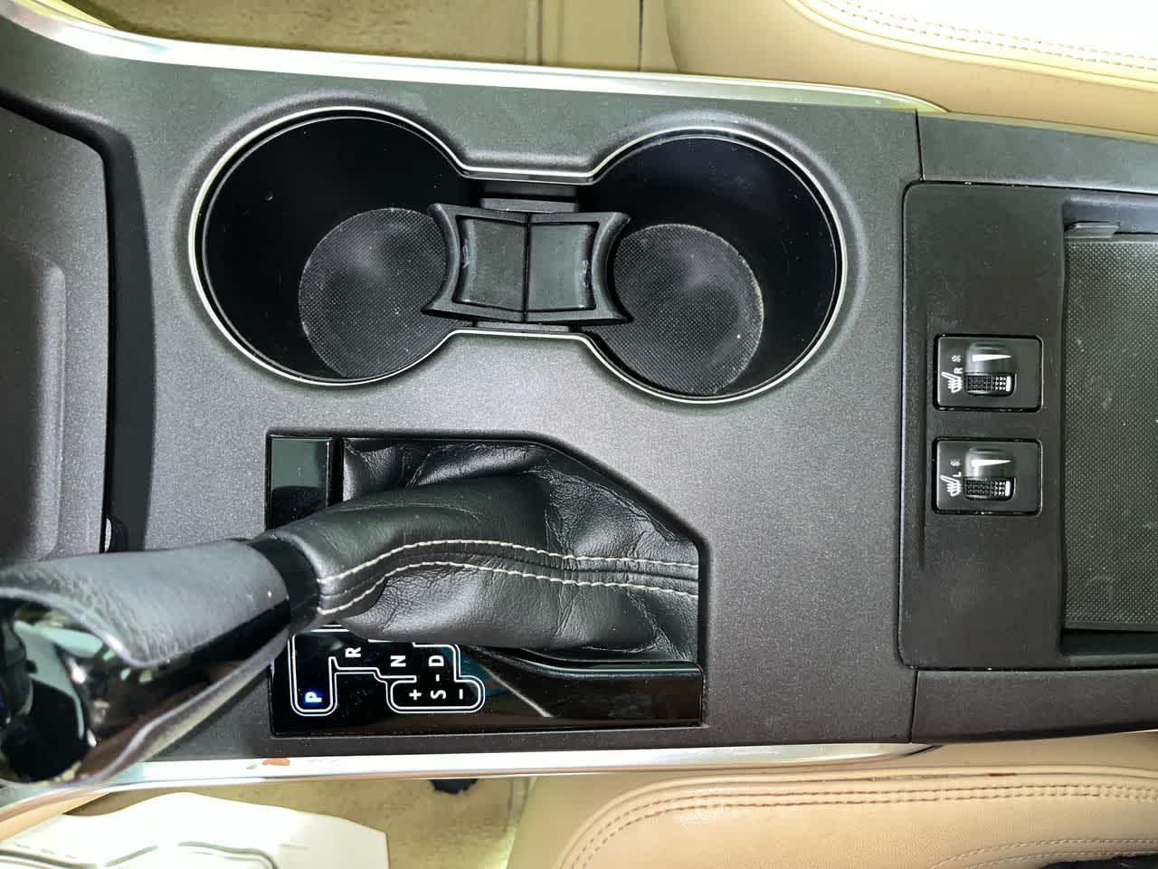 2016 Toyota Camry XLE