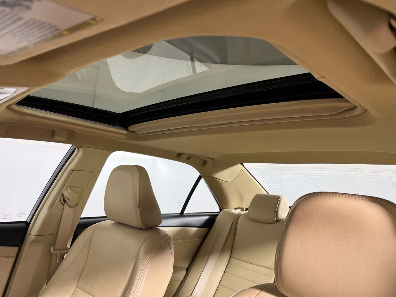 2016 Toyota Camry XLE