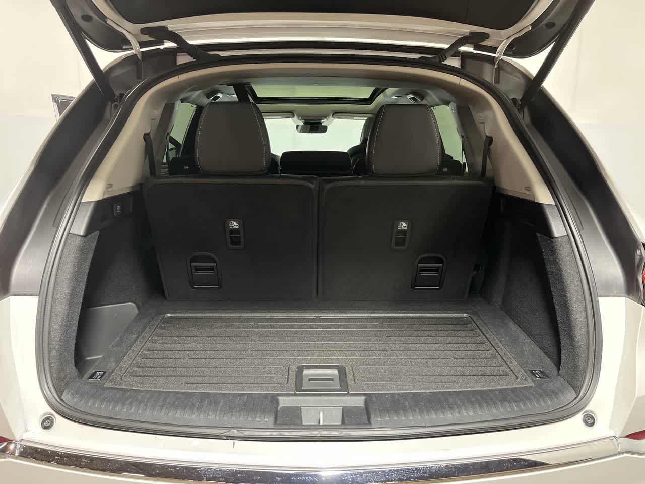 2022 Acura MDX w/Technology Package