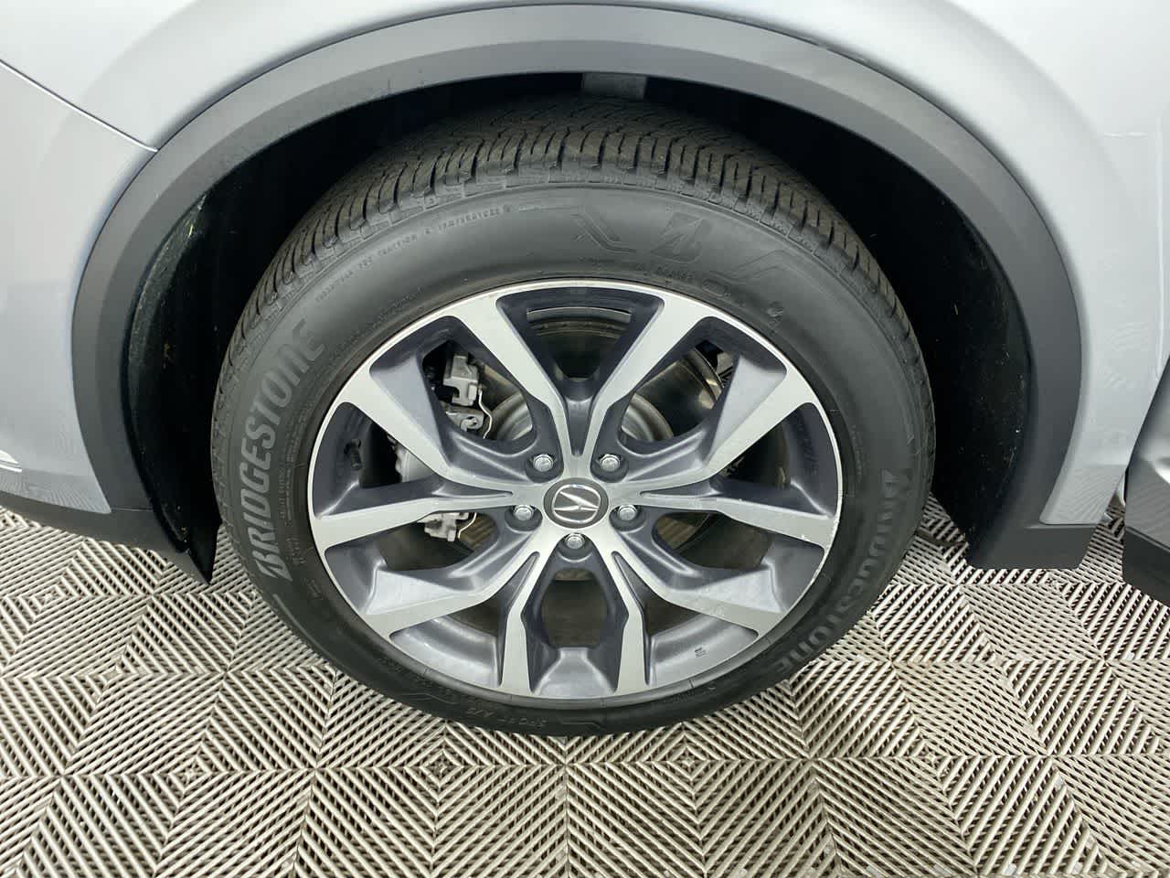 2023 Acura MDX w/Technology Package