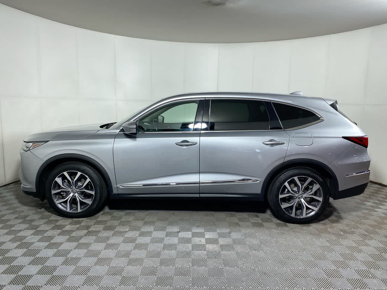 2023 Acura MDX w/Technology Package