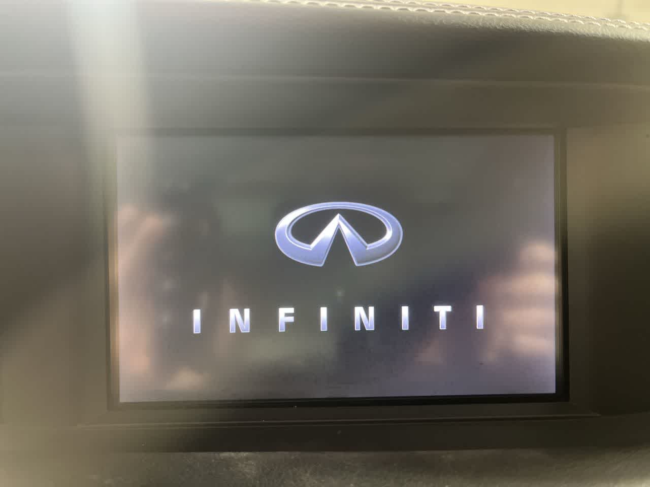 2018 INFINITI QX30 Premium