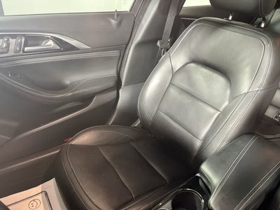 2018 INFINITI QX30 Premium