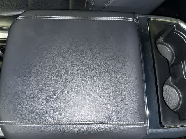 2025 Ford Super Duty F-350 SRW Pickup LARIAT