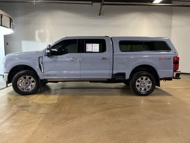 2025 Ford Super Duty F-350 SRW Pickup LARIAT