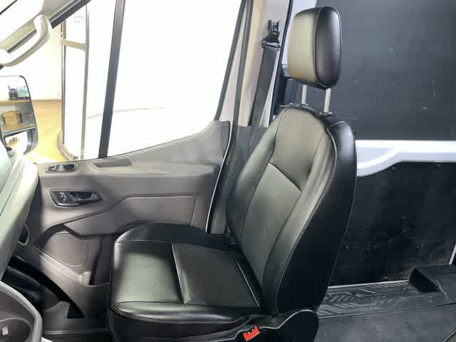 2023 Ford Transit Cargo Van T-250 130" Med Rf 9070 GVWR RWD