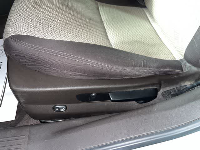 2011 Chevrolet Malibu LS w/1LS