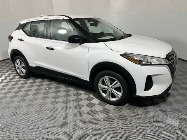 2022 Nissan Kicks S
