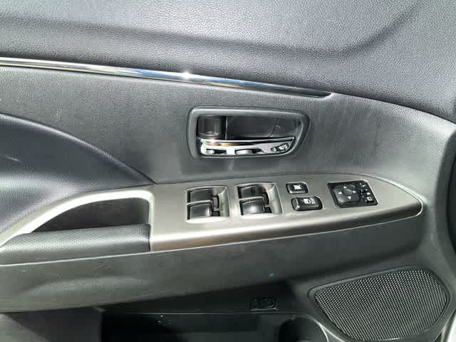 2024 Mitsubishi Outlander Sport SE