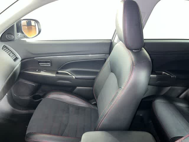 2024 Mitsubishi Outlander Sport SE