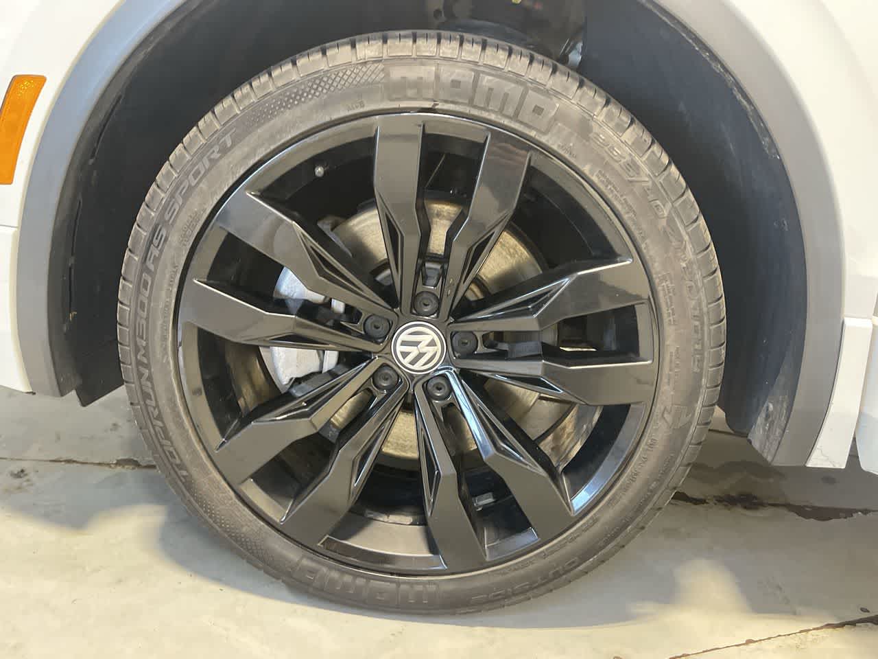 2021 Volkswagen Tiguan SE R-Line Black