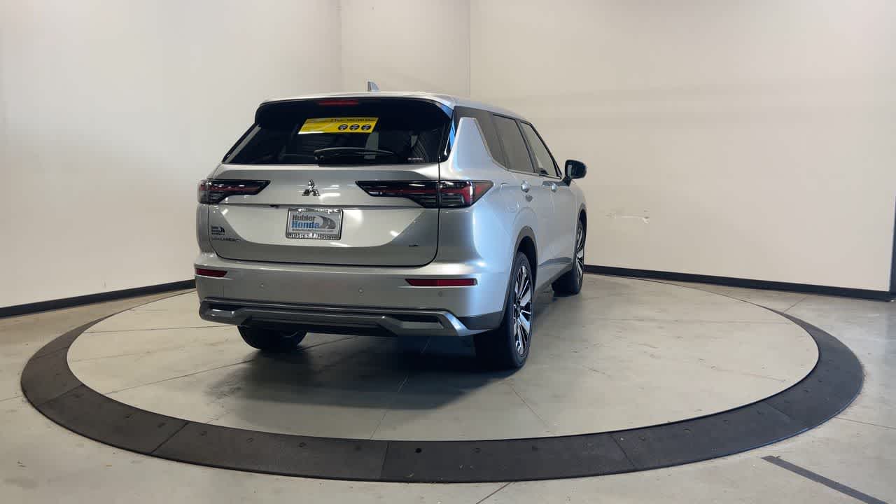 2025 Mitsubishi Outlander SE