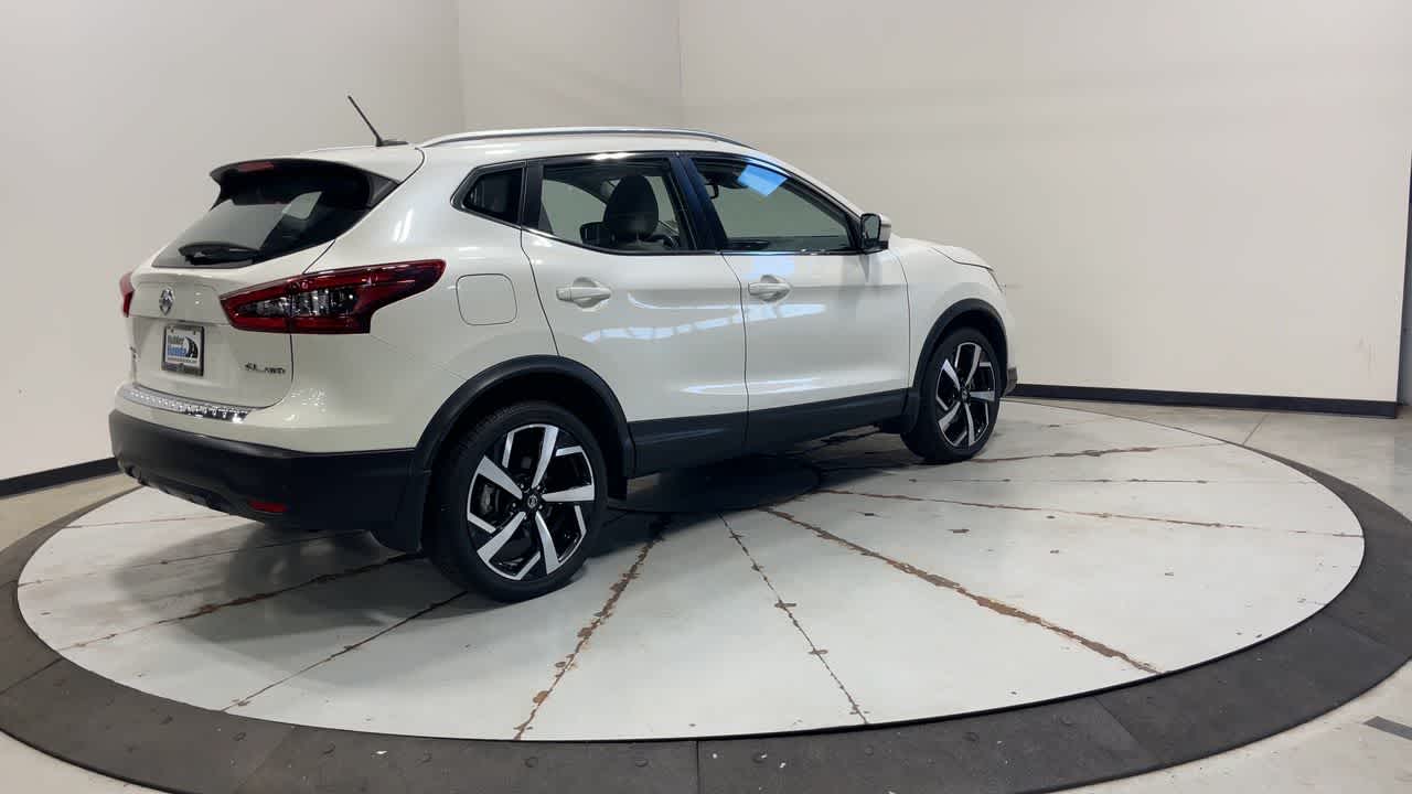 2022 Nissan Rogue Sport SL