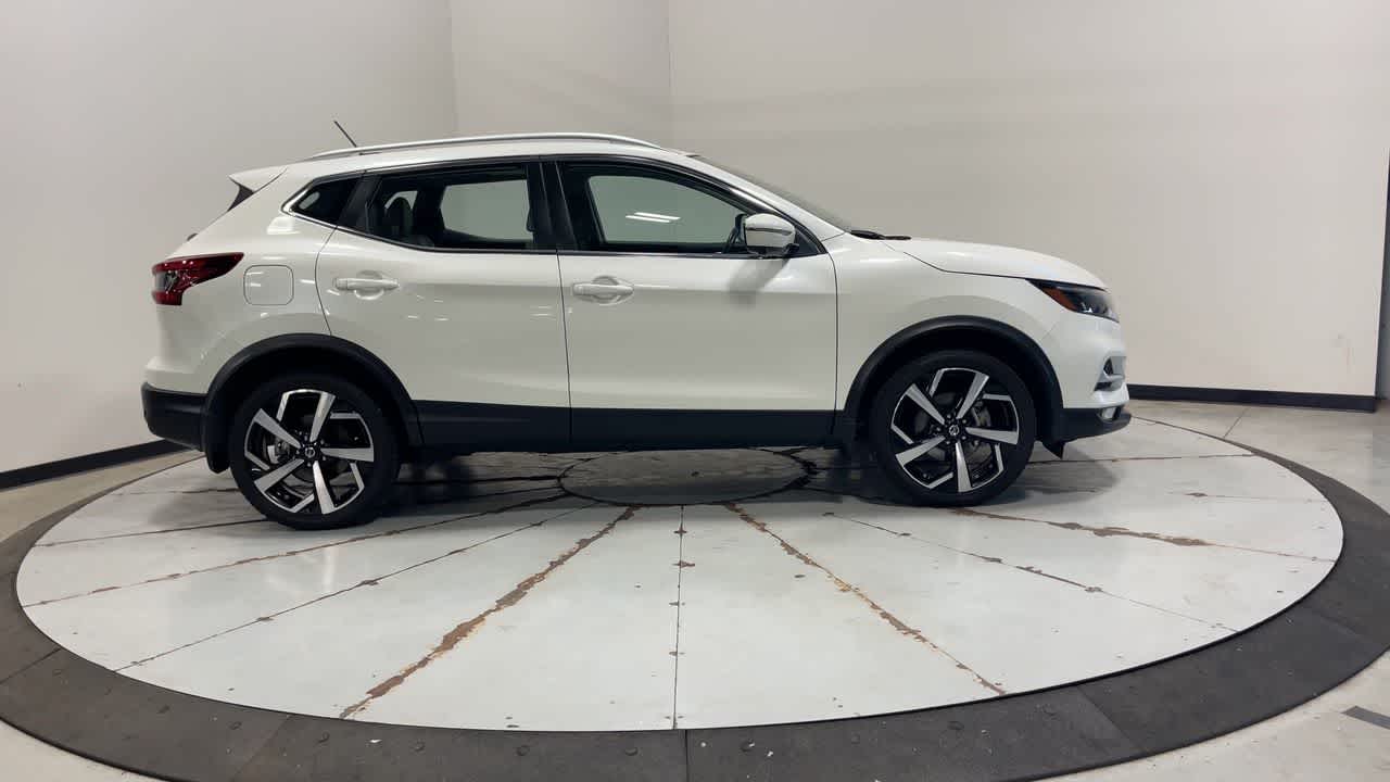 2022 Nissan Rogue Sport SL