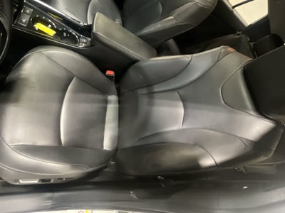 2022 Toyota Prius XLE