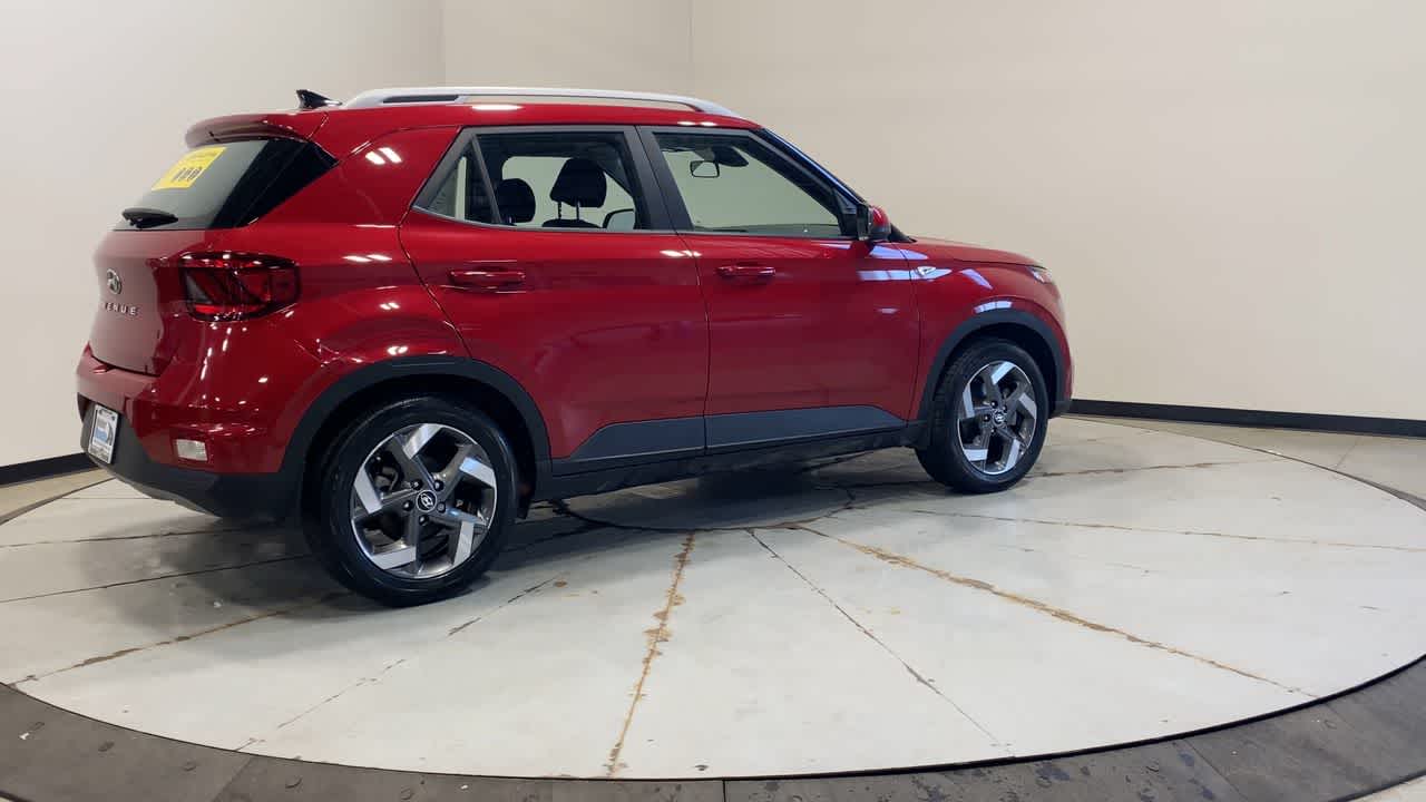 2022 Hyundai Venue SEL