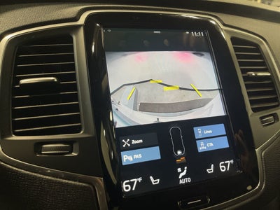 2022 Volvo XC90 Momentum