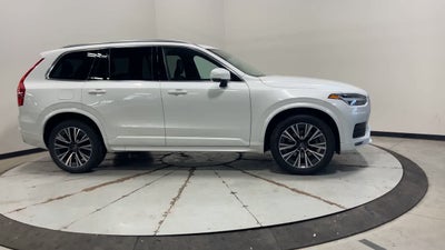 2022 Volvo XC90 Momentum