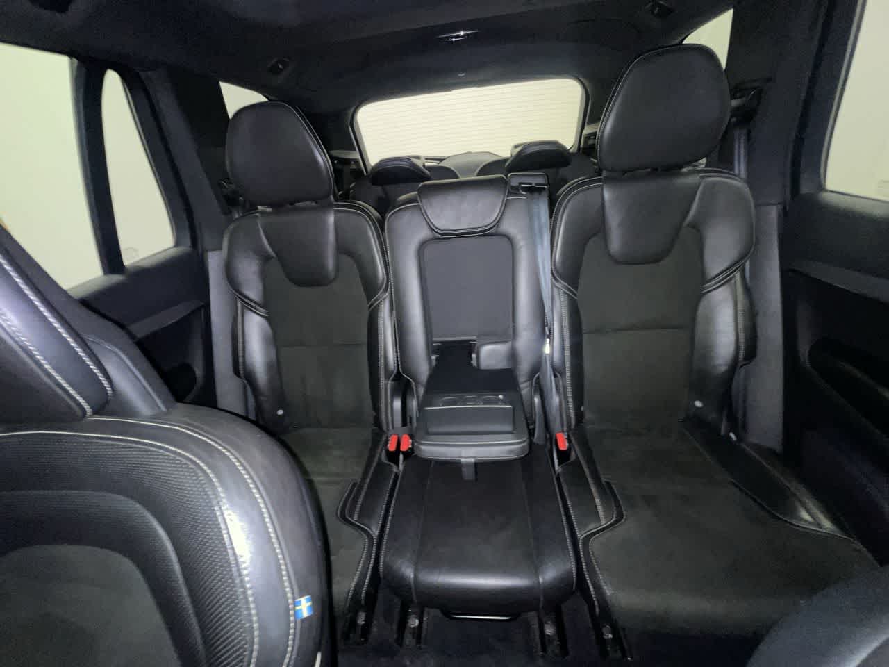 2016 Volvo XC90 T6 R-Design