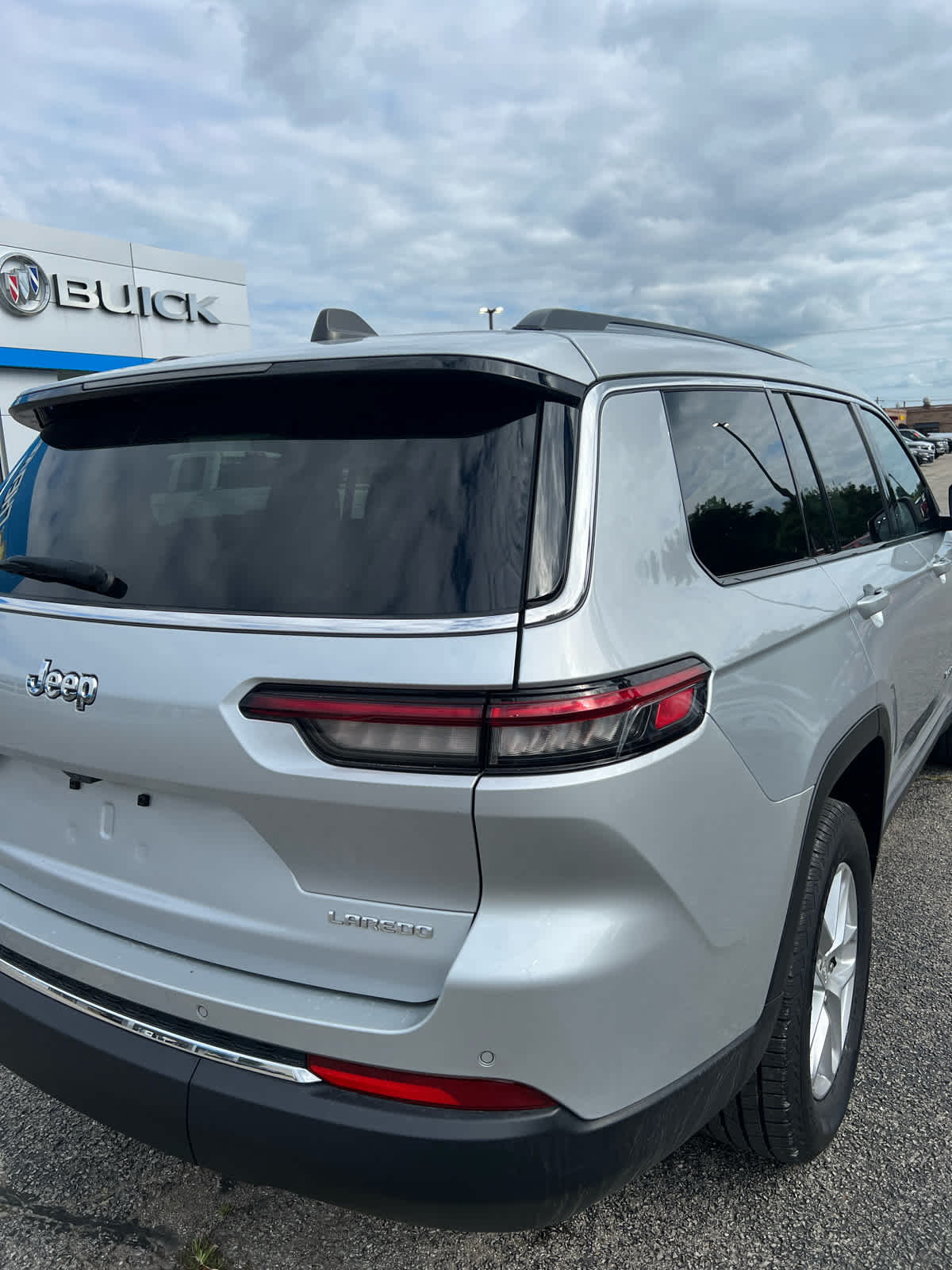 2023 Jeep Grand Cherokee L Laredo