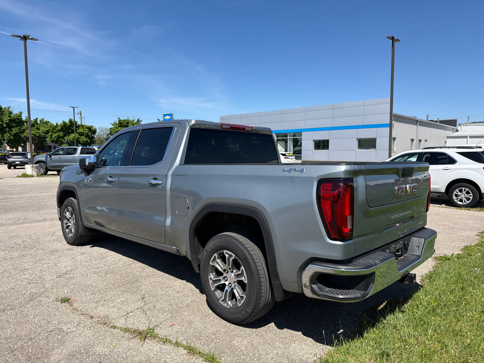 2025 GMC Sierra 1500 SLT