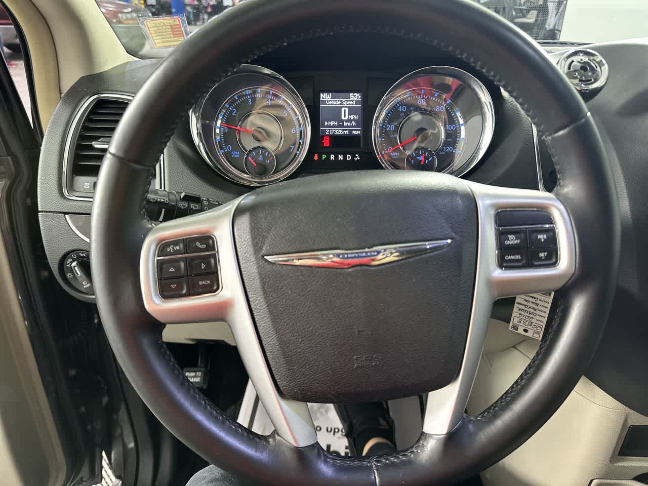 2016 Chrysler Town & Country Touring