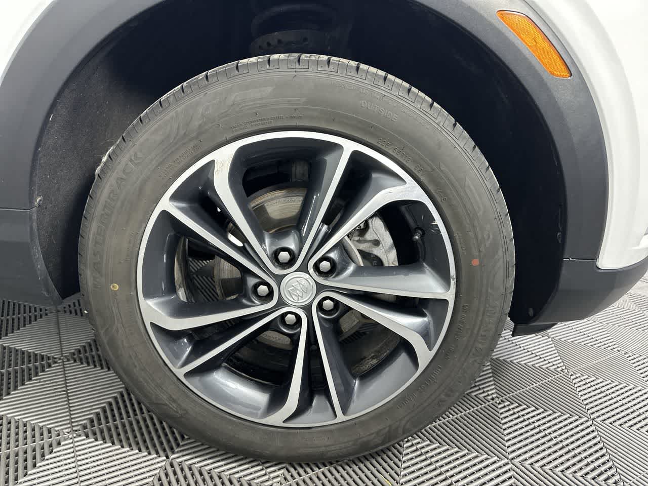 2021 Buick Encore GX Select