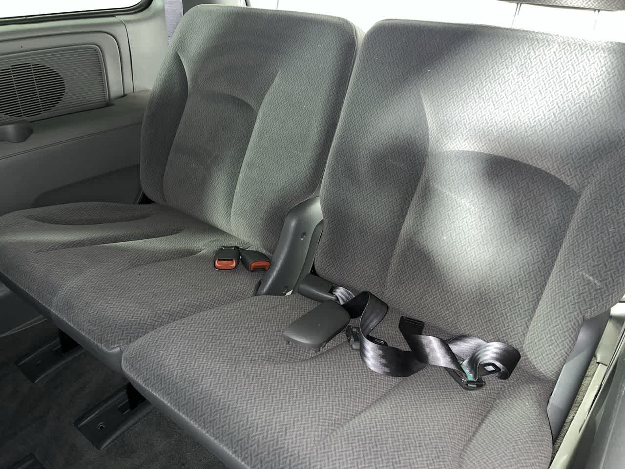 2006 Chrysler Town & Country SWB Base