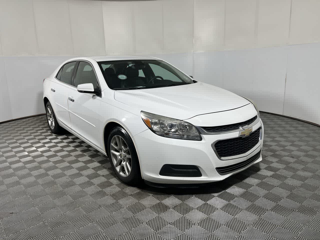 Used 2015 Chevrolet Malibu 1LT with VIN 1G11C5SL0FF311426 for sale in Franklin, IN