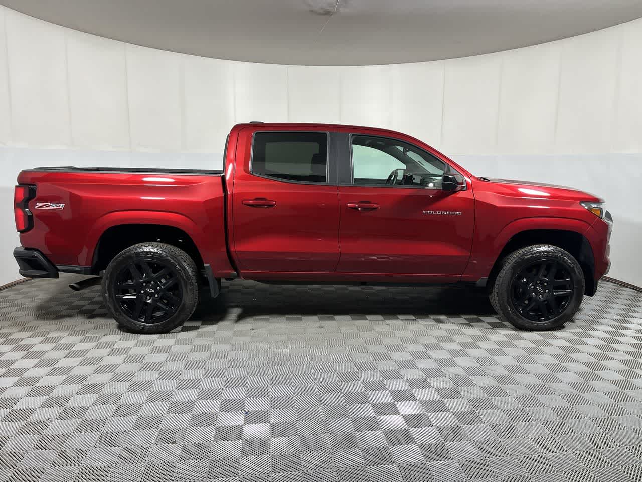 2024 Chevrolet Colorado Z71 - Photo 9