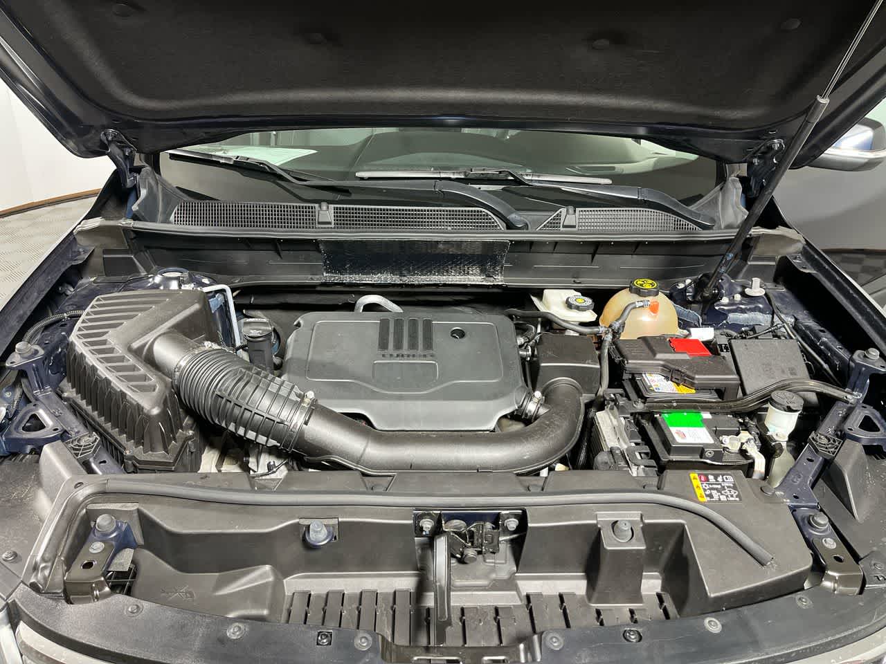 2022 GMC Acadia SLE - Photo 12
