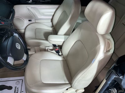 2008 Volkswagen New Beetle Convertible SE