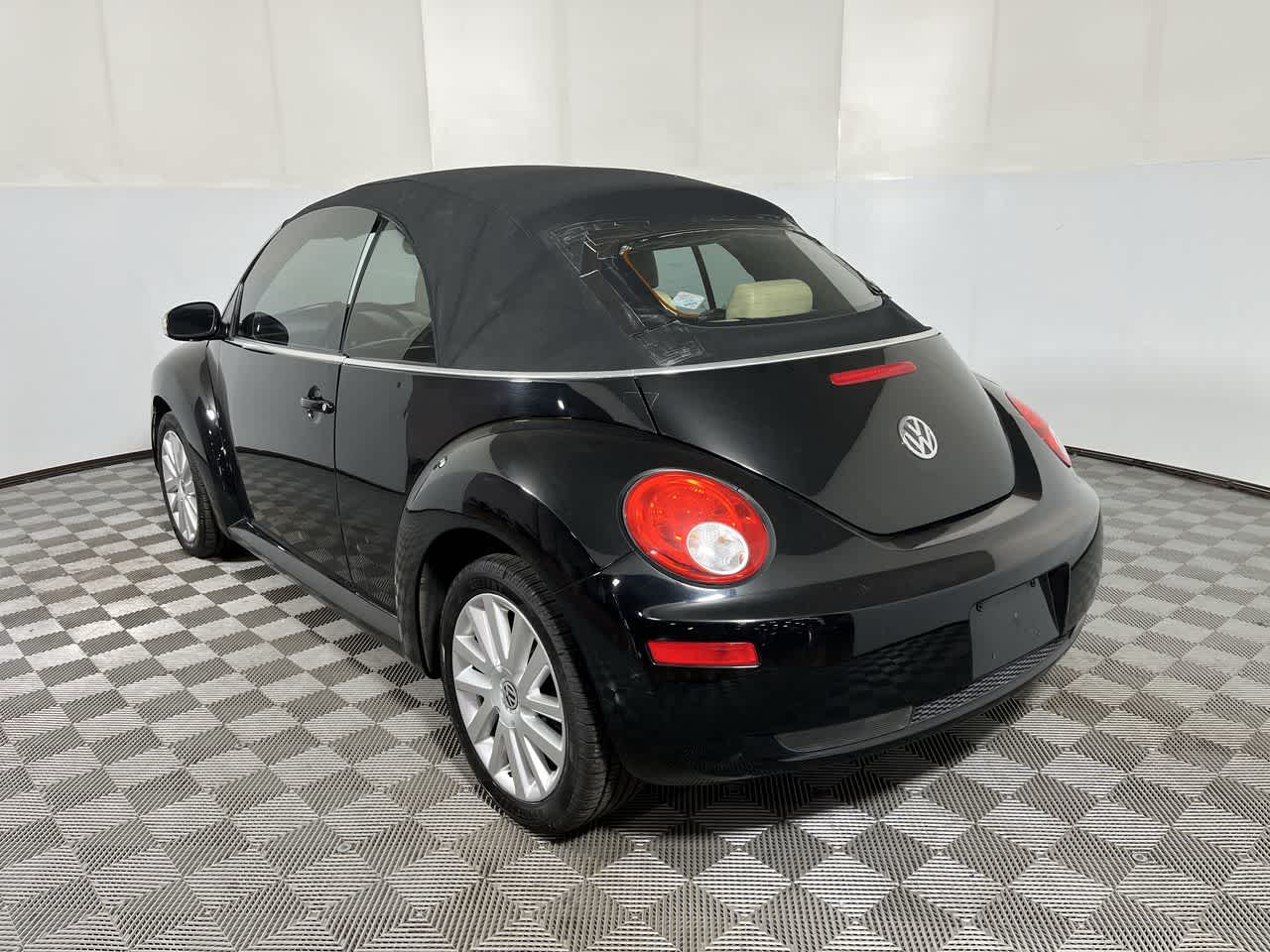 2008 Volkswagen New Beetle Convertible SE