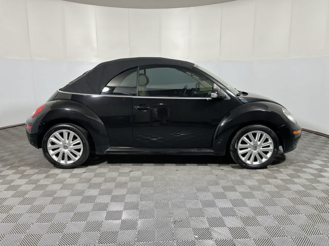 2008 Volkswagen New Beetle Convertible SE