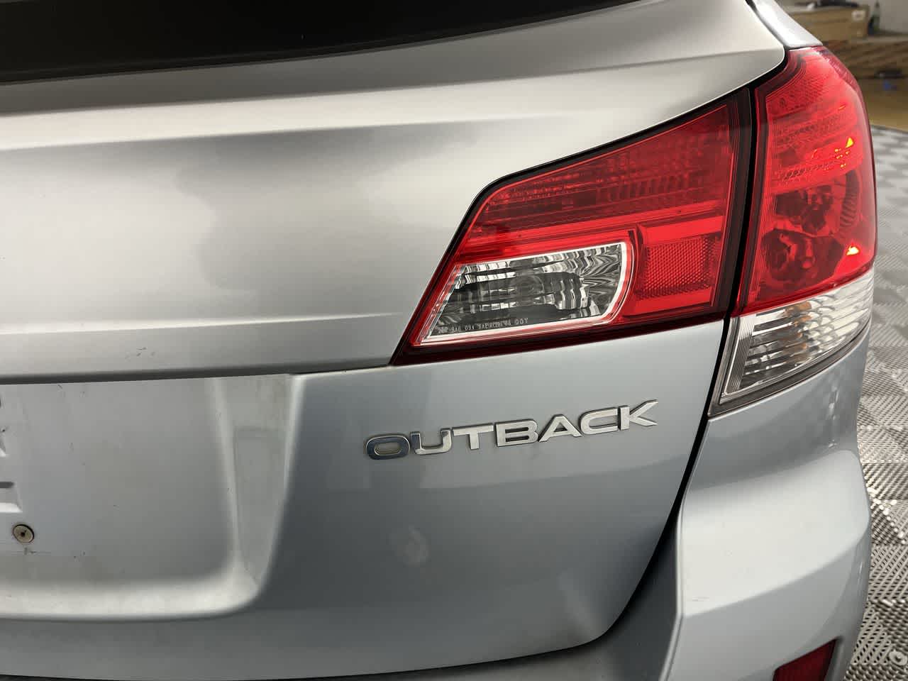2013 Subaru Outback 2.5i Premium