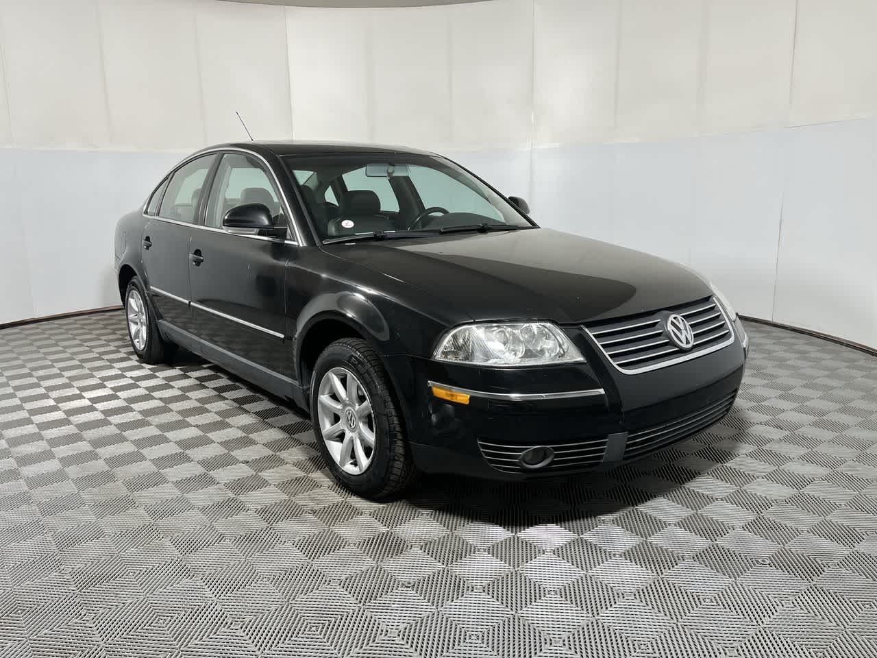 Used 2004 Volkswagen Passat GLS with VIN WVWPE63B24E292758 for sale in Franklin, IN
