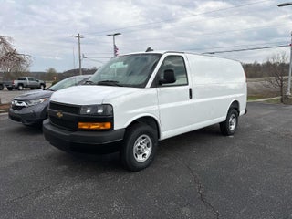 2025 Chevrolet Express Cargo WT