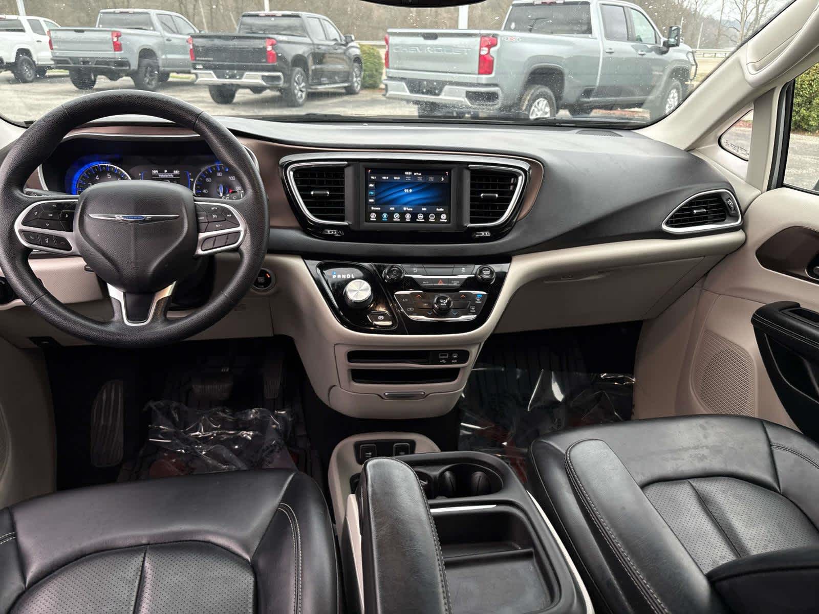 2020 Chrysler Voyager LXI