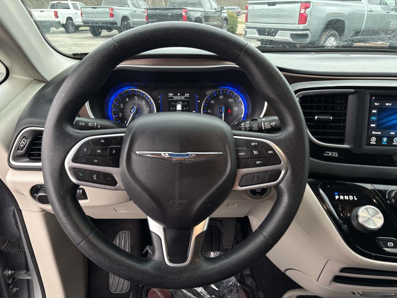 2020 Chrysler Voyager LXI