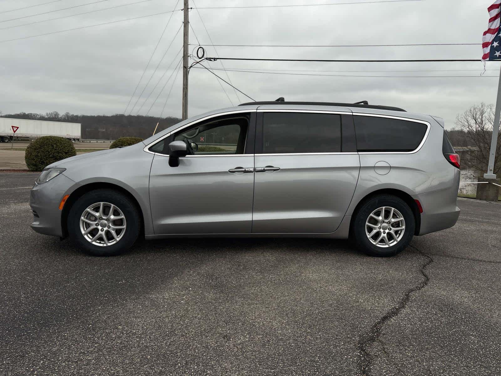 2020 Chrysler Voyager LXI