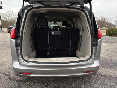 2020 Chrysler Voyager LXI