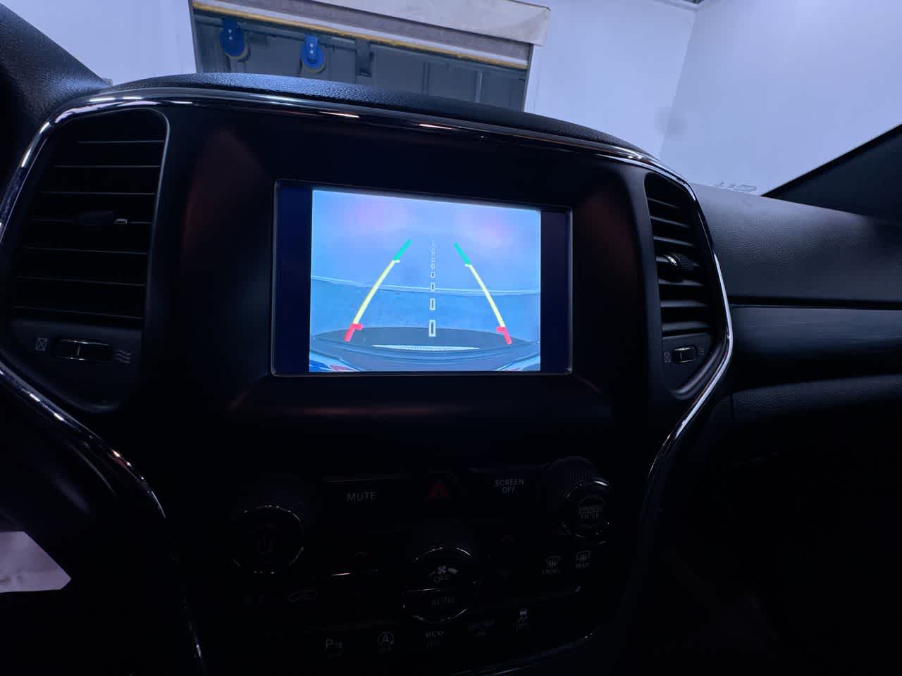 2020 Jeep Grand Cherokee Laredo E