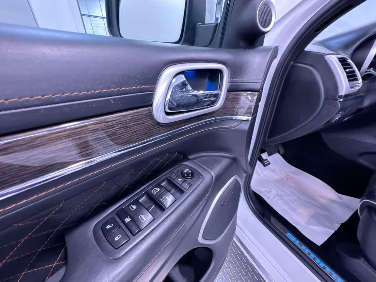2020 Jeep Grand Cherokee Summit