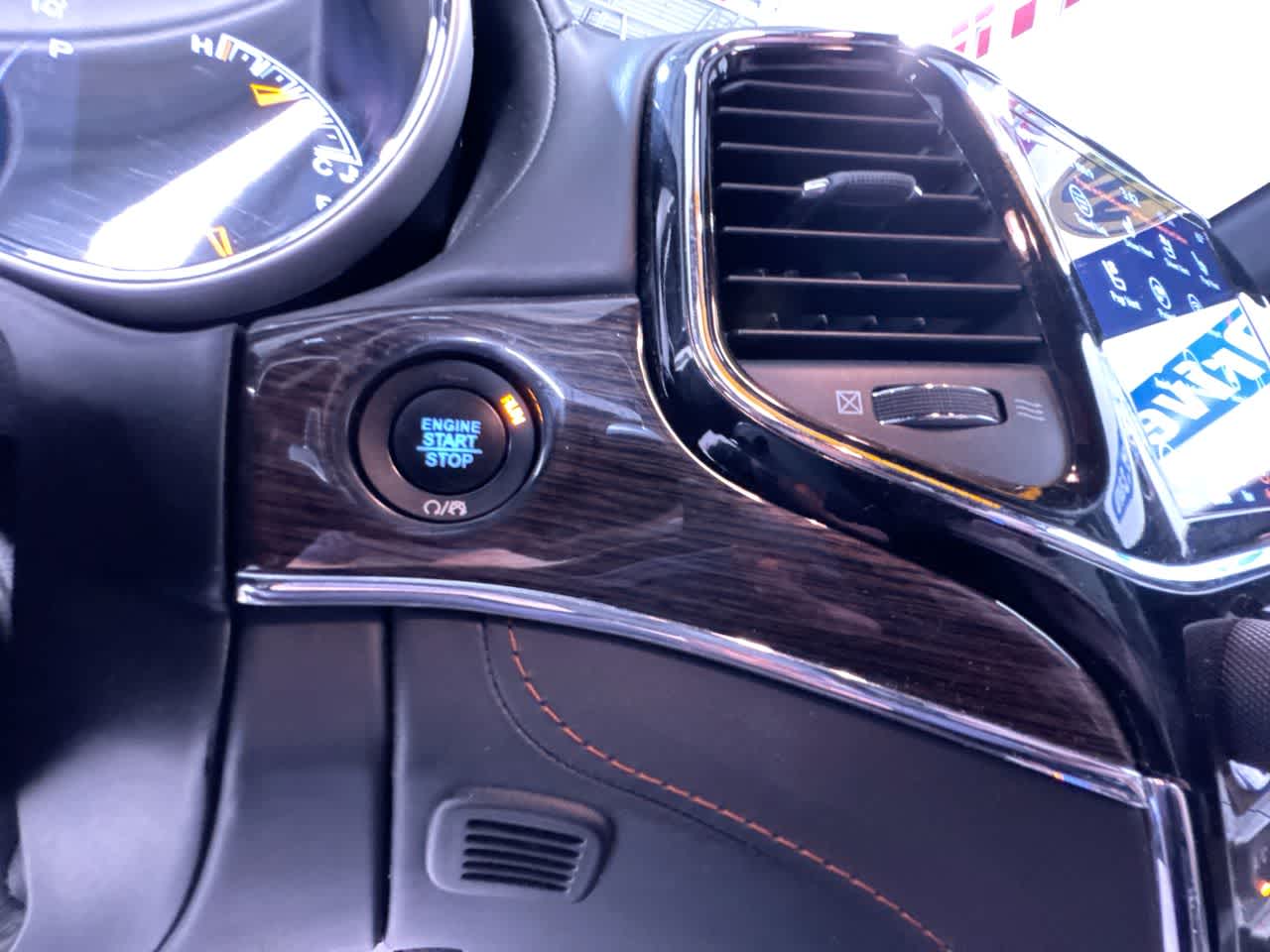 2020 Jeep Grand Cherokee Summit