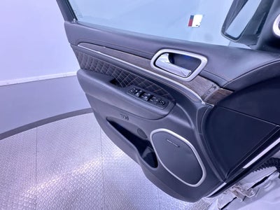 2020 Jeep Grand Cherokee Summit