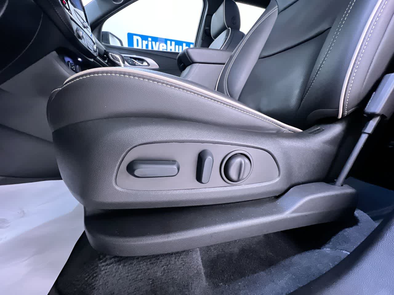 2024 Chevrolet Traverse Limited Premier